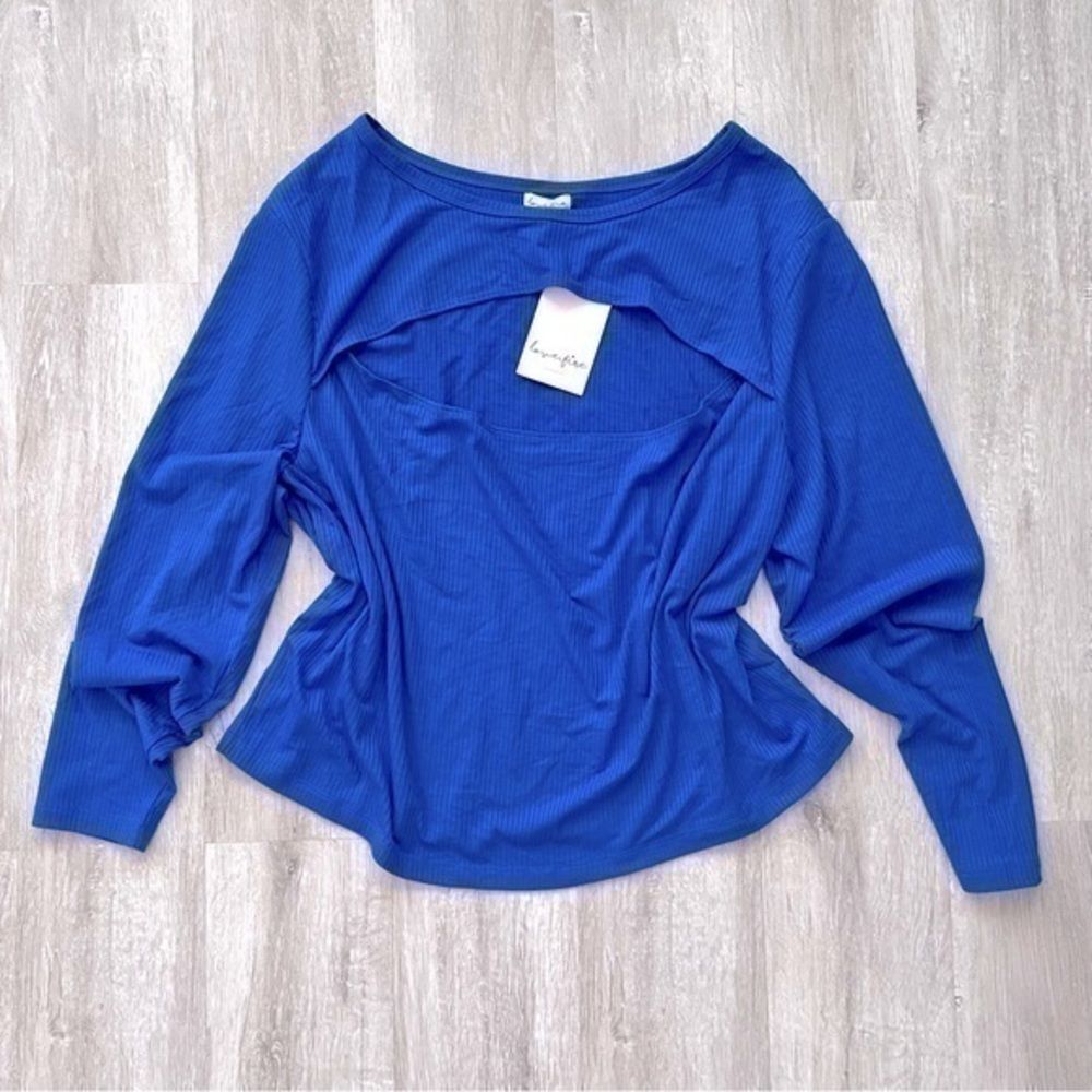 Women's 2X NWT Plus Size Blue Ribbed Chest Cut Out Long Sleeve Top New